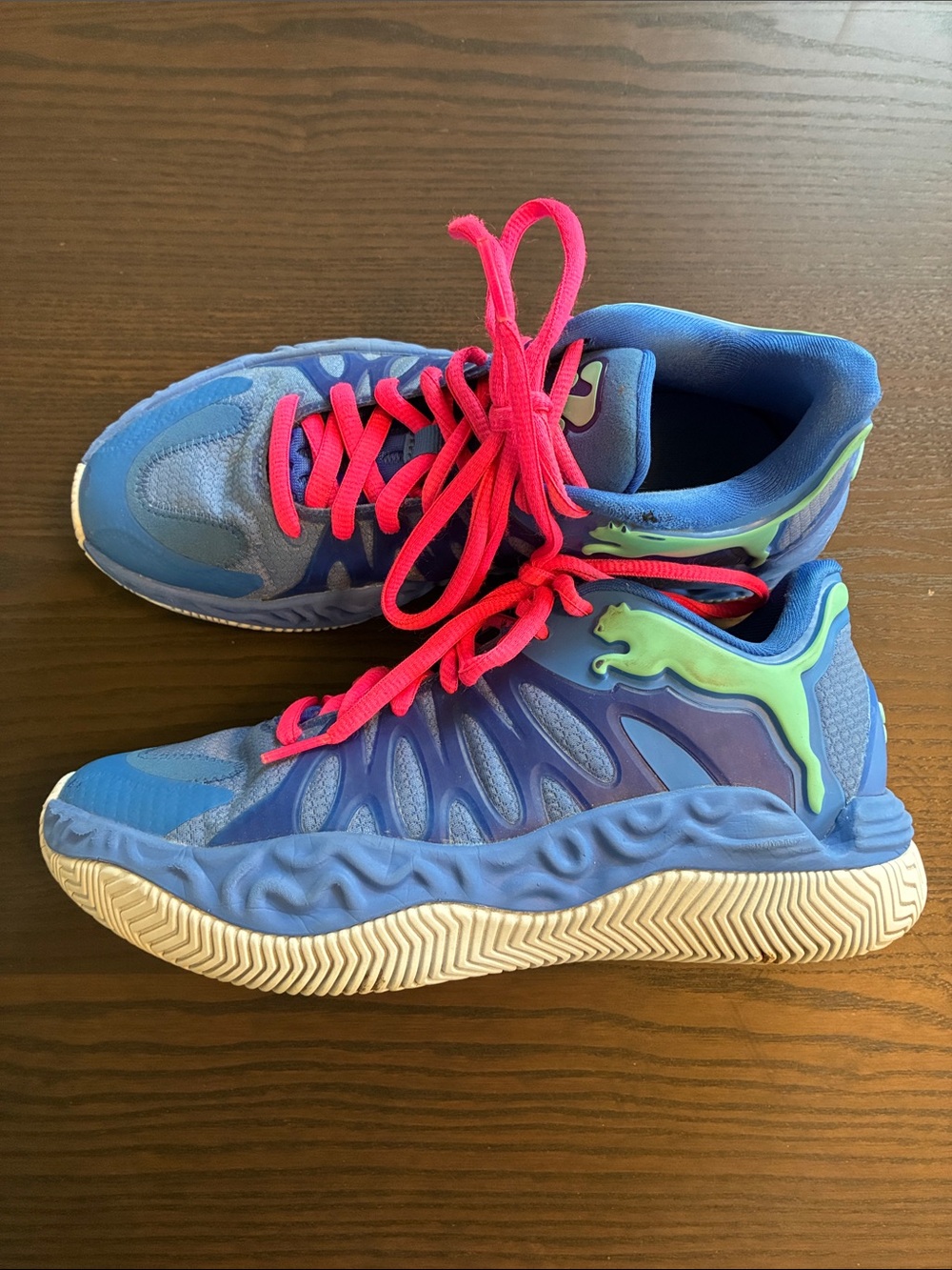 Puma Blue Athletic Sneakers with Bright Pink Laces